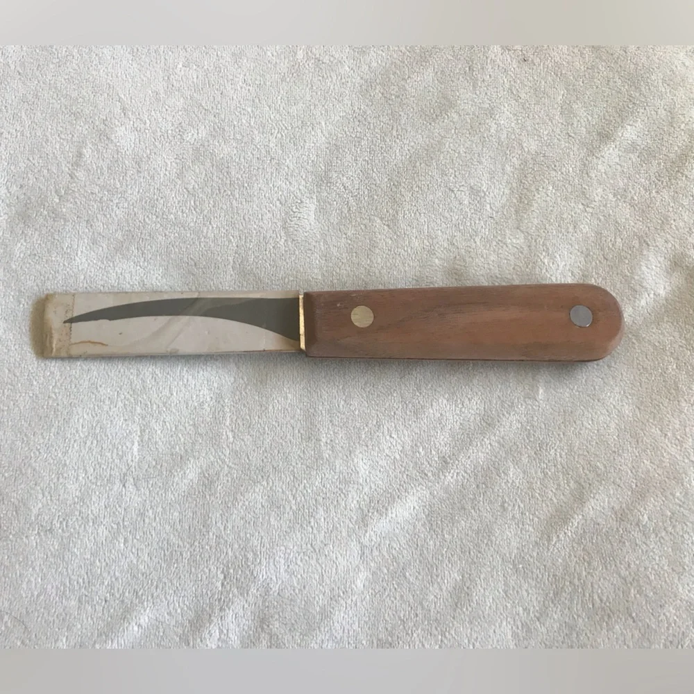 Williams-Sonoma Wood-Handled Shrimp Deveiner in Brown and Gold